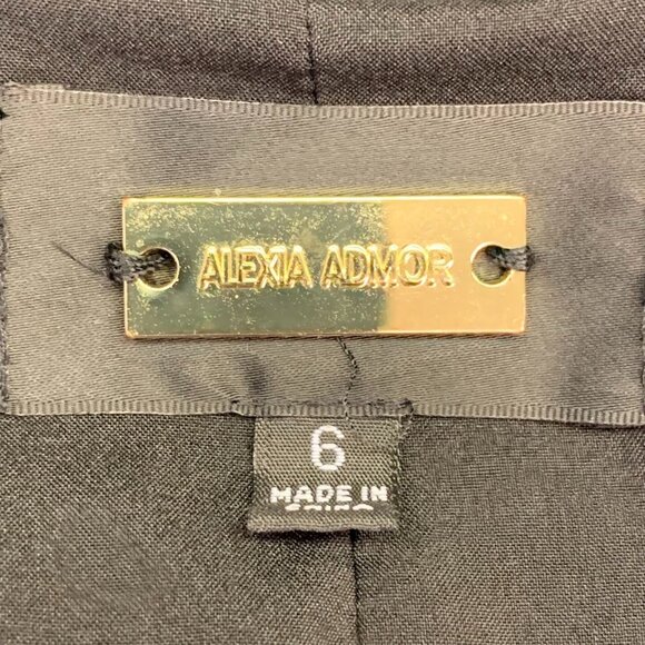 Alexia Admor V- Neckline Black Lined Pocket Dress Size 6 - Picture 8 of 14